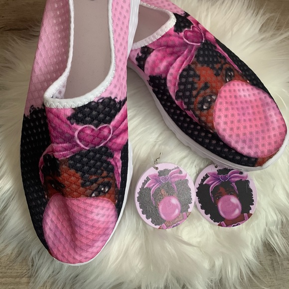 Women’s custom sneakers and earrings set size 9 - Picture 2 of 6
